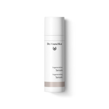 Dr.&nbsp;Hauschka Regenerating Serum: refines and tones mature skin